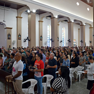 Adoração a Santa Cruz